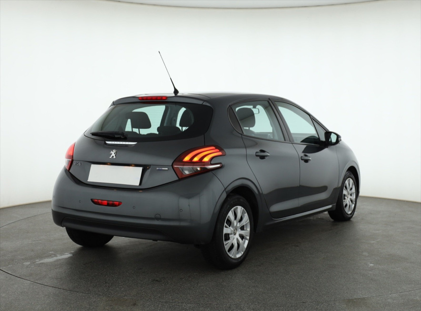 Peugeot 208, 2016