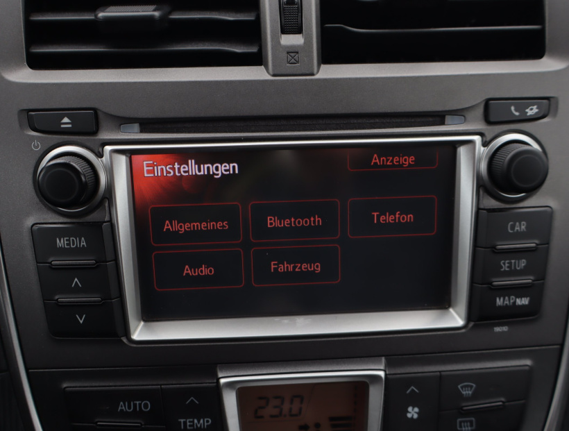 Toyota Verso-S, 2011