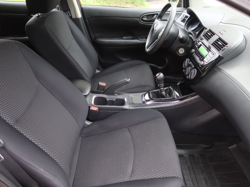 Nissan Pulsar, 2015