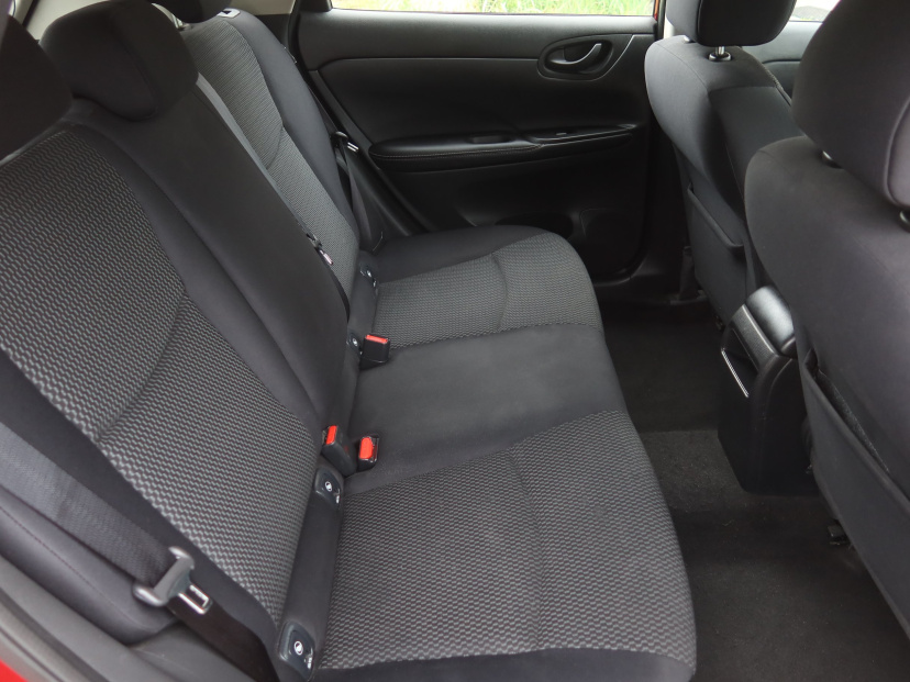 Nissan Pulsar, 2015