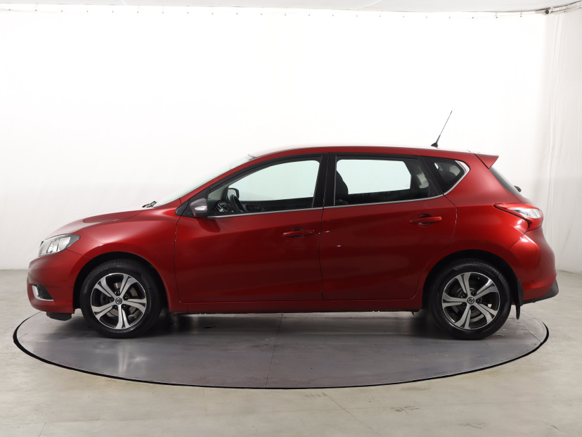 Nissan Pulsar, 2015