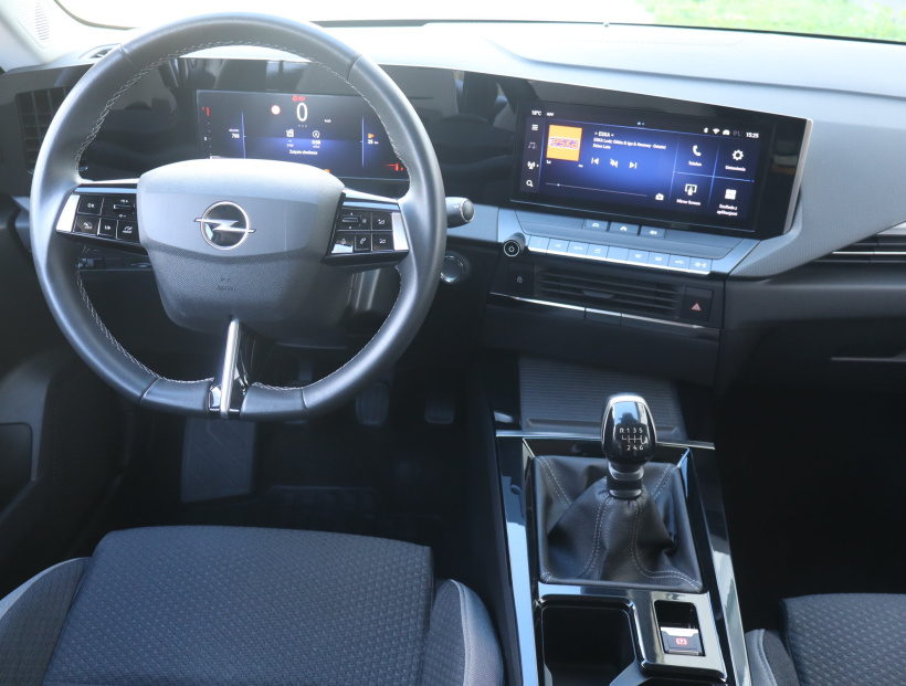 Opel Astra, 2023