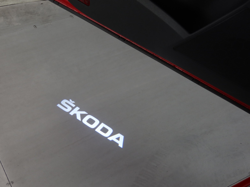 Škoda Karoq, 2017