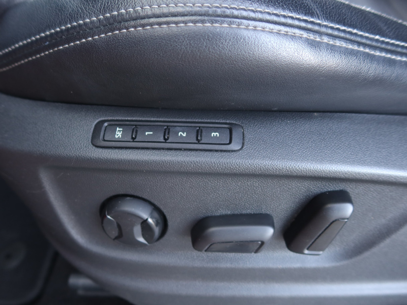 Škoda Karoq, 2017