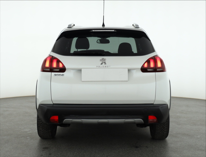 Peugeot 2008, 2018