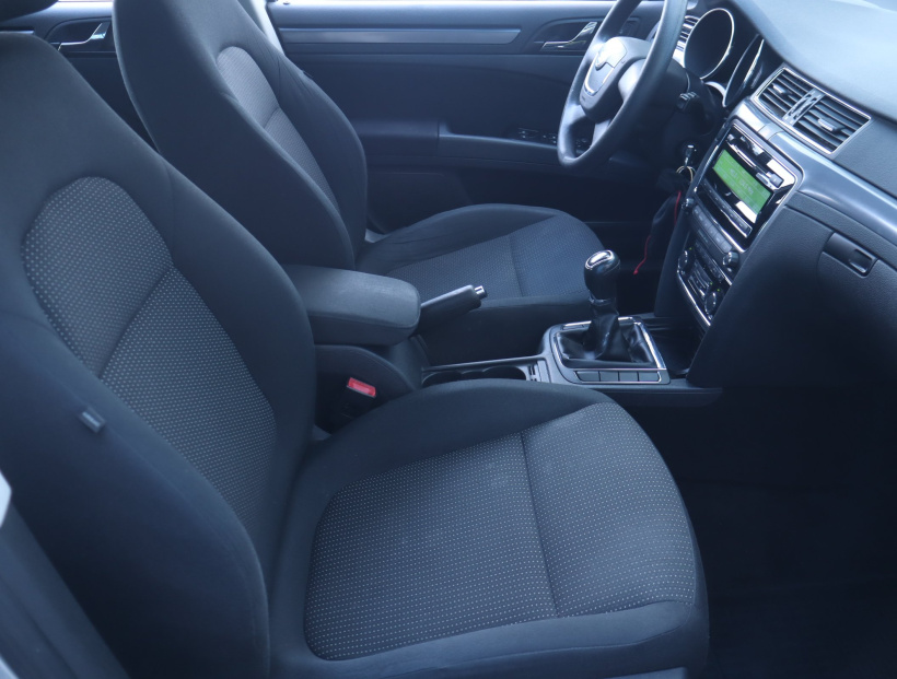 Škoda Superb, 2013