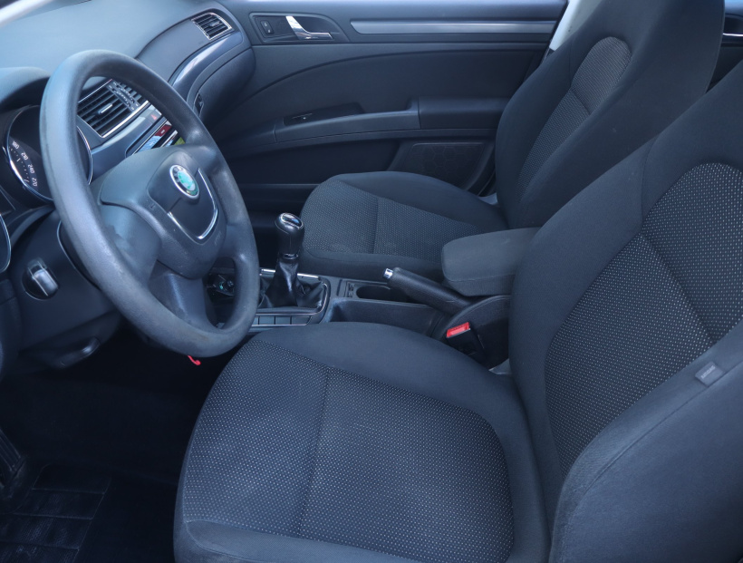 Škoda Superb, 2013