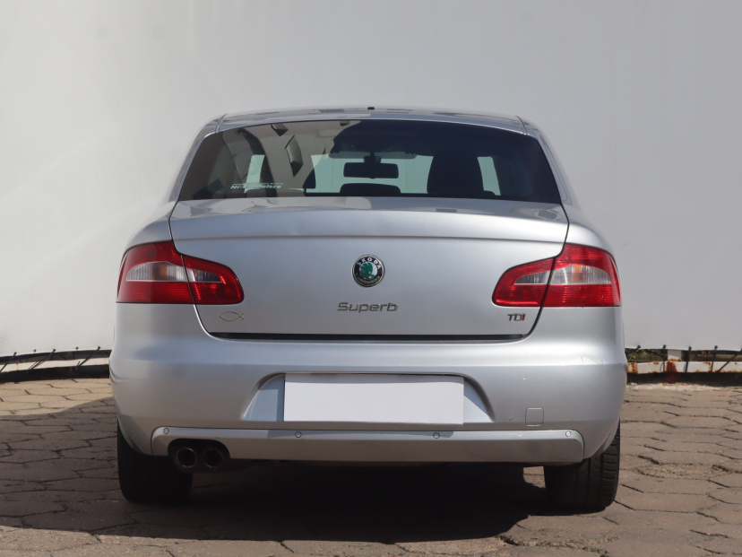 Škoda Superb, 2013