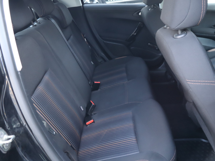 Peugeot 208, 2014