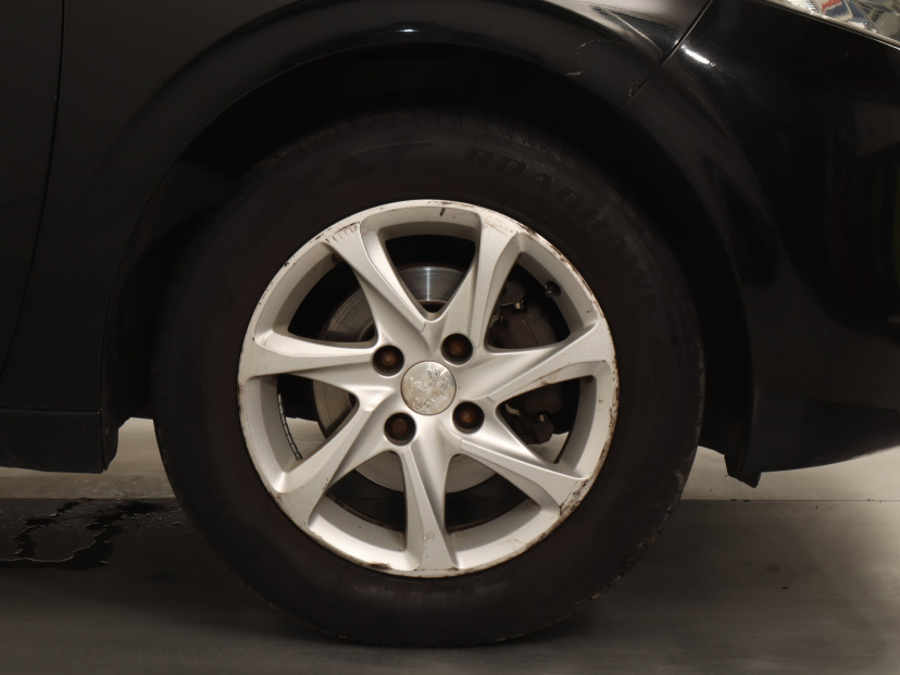 Peugeot 208, 2014