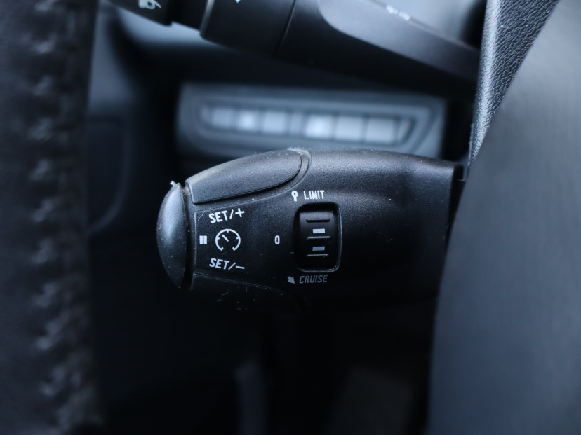 Peugeot 208, 2014