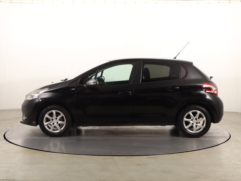 Peugeot 208, 2014