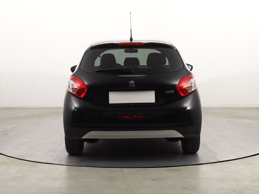 Peugeot 208, 2014