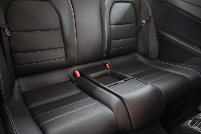 Mercedes-Benz E, 2012