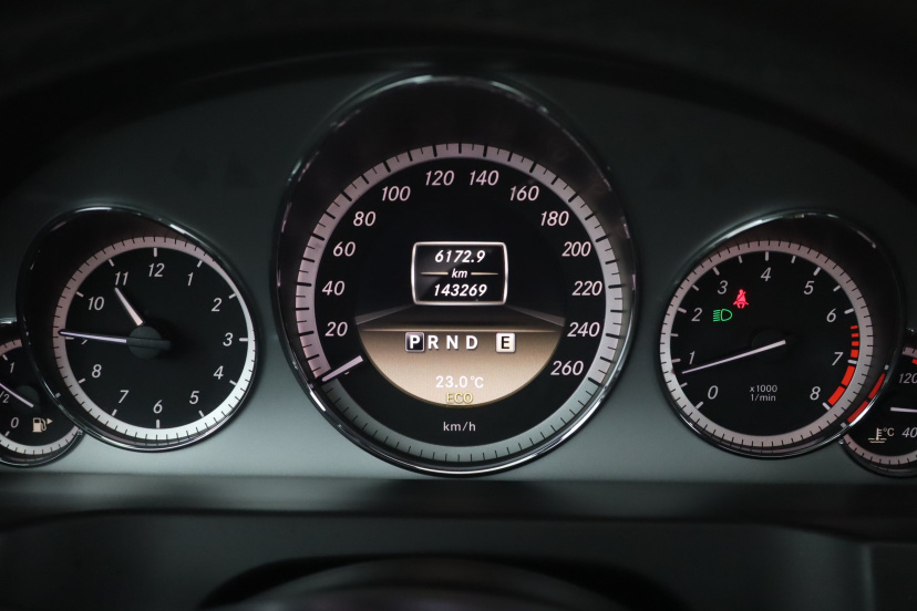 Mercedes-Benz E, 2012