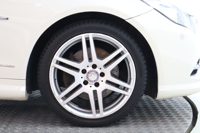 Mercedes-Benz E, 2012