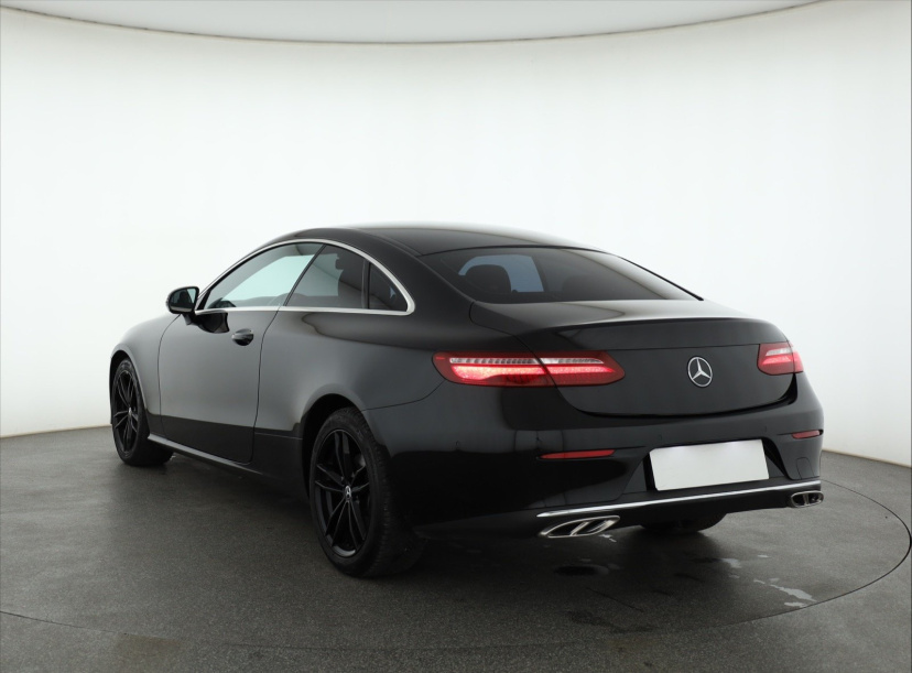 Mercedes-Benz E, 2017