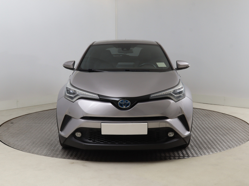 Toyota C-HR, 2018