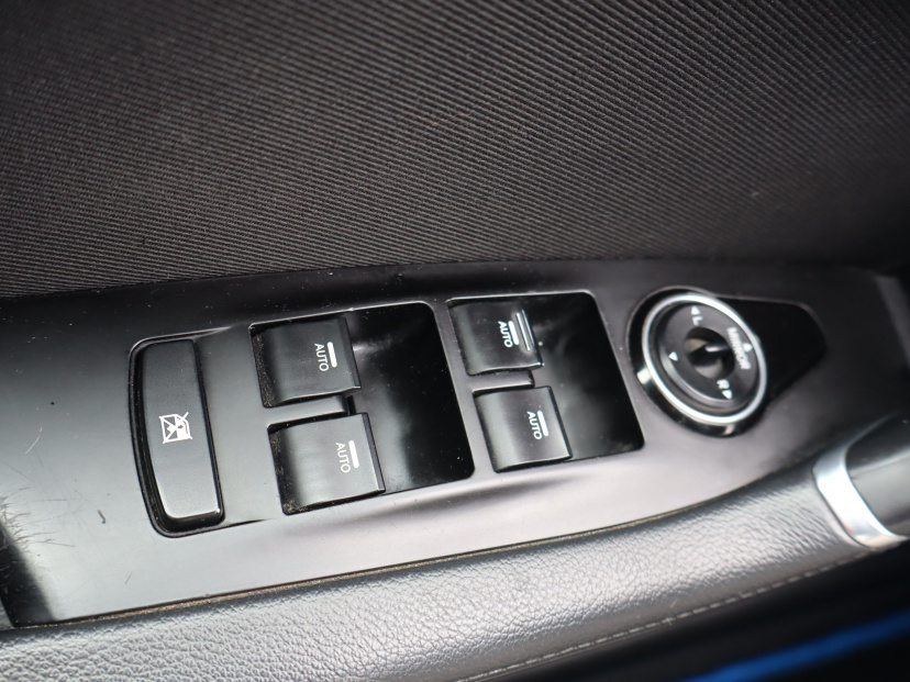 Hyundai i40, 2011