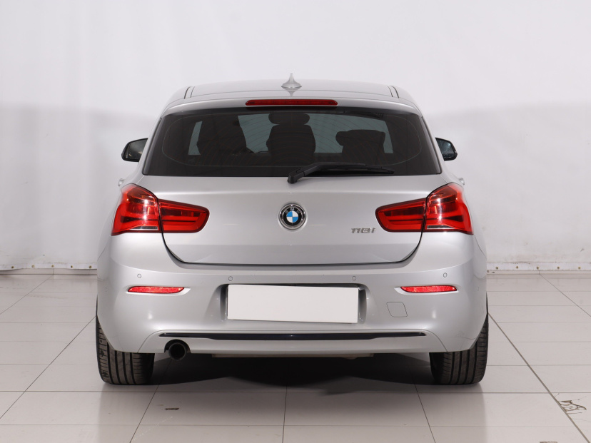BMW 1, 2019