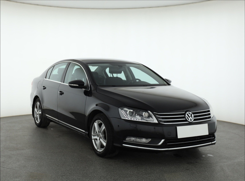 Volkswagen Passat, 2011