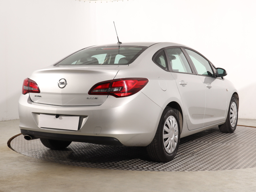 Opel Astra, 2016