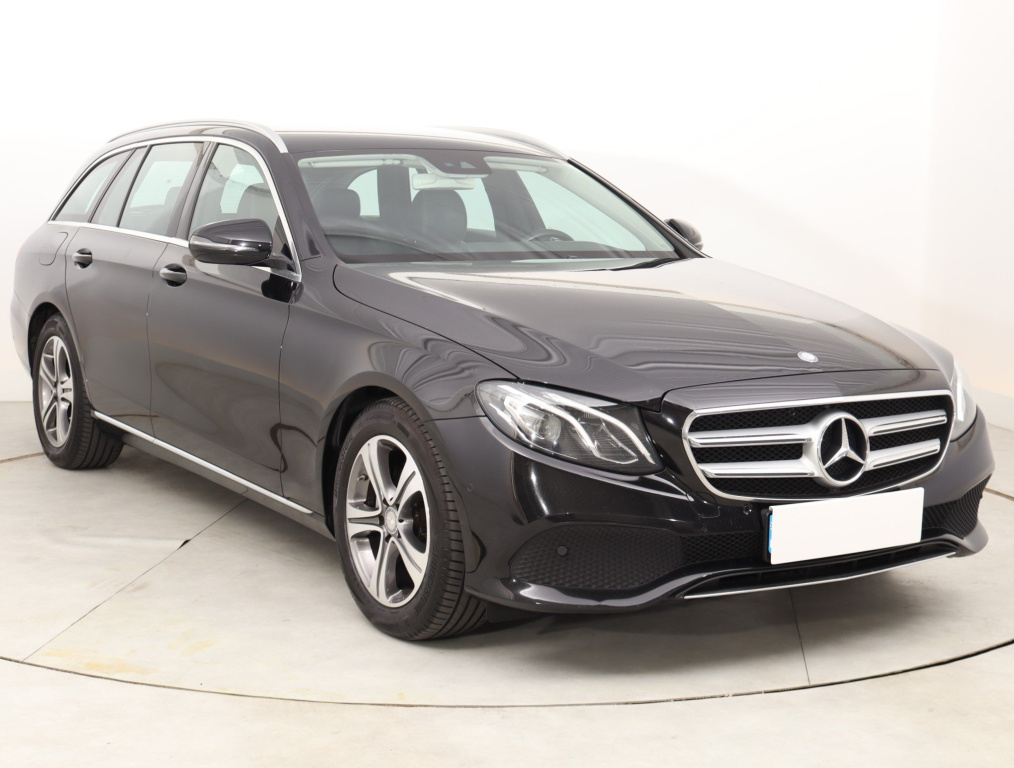 Mercedes-Benz E 200, 2017