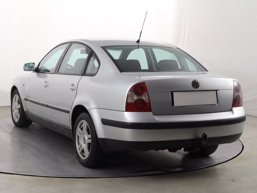 Volkswagen Passat, 2002