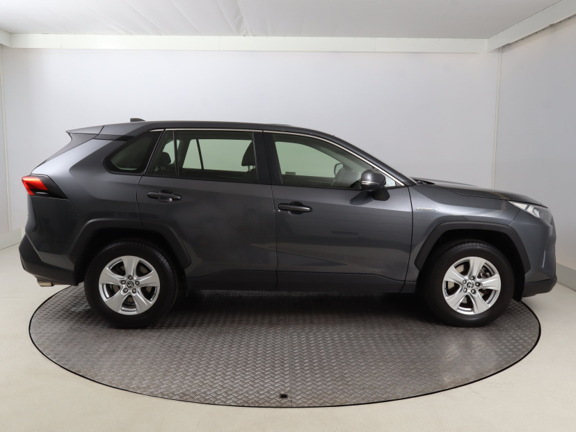 Toyota RAV 4, 2021