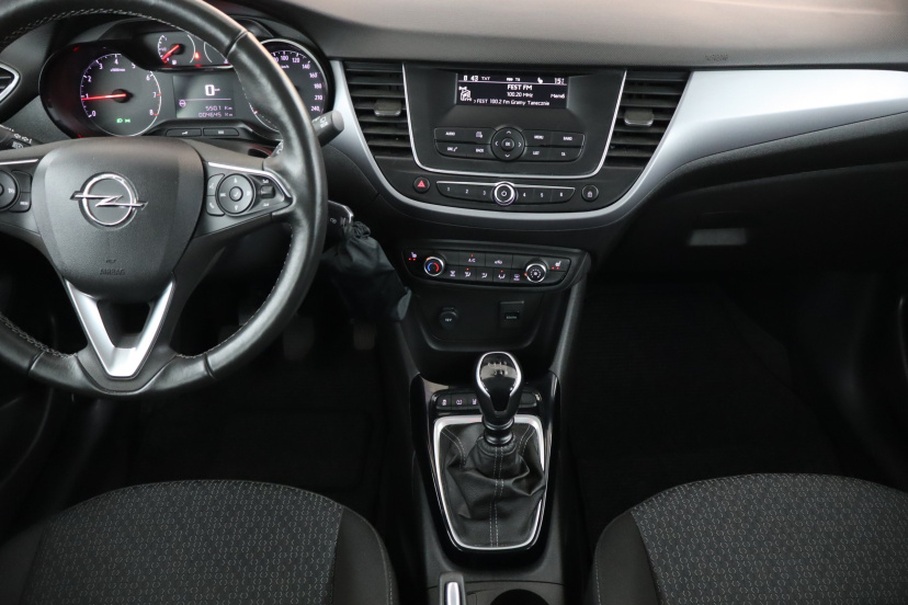 Opel Crossland, 2024