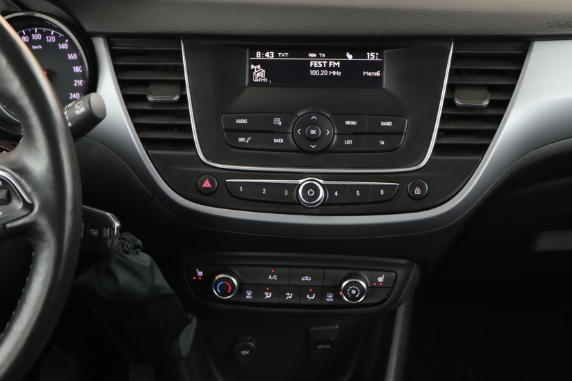 Opel Crossland, 2024