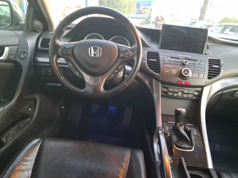 Honda Accord, 2011