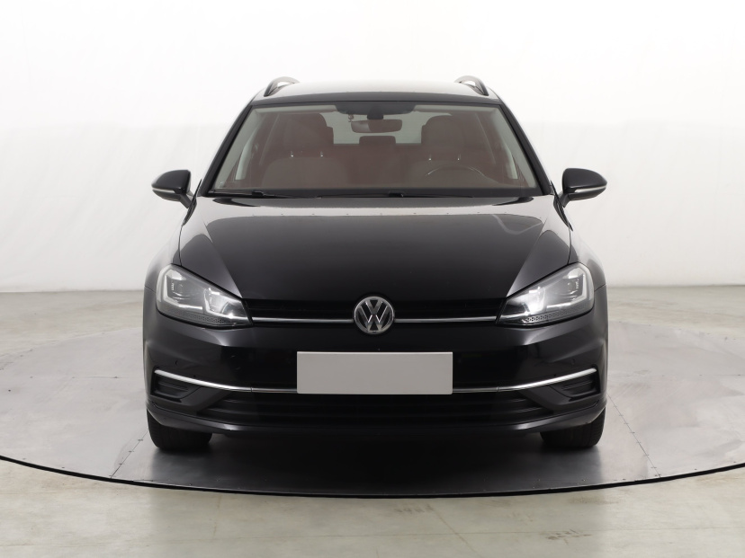 Volkswagen Golf, 2020