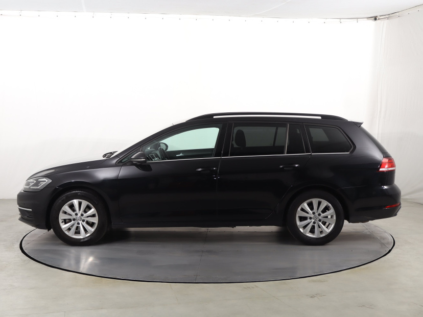 Volkswagen Golf, 2020