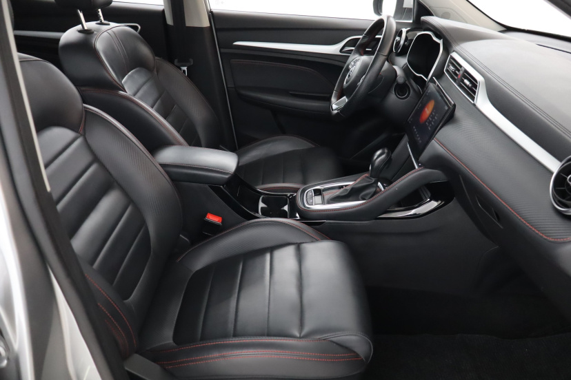 MG ZS SUV, 2024