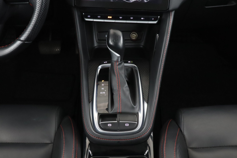 MG ZS SUV, 2024
