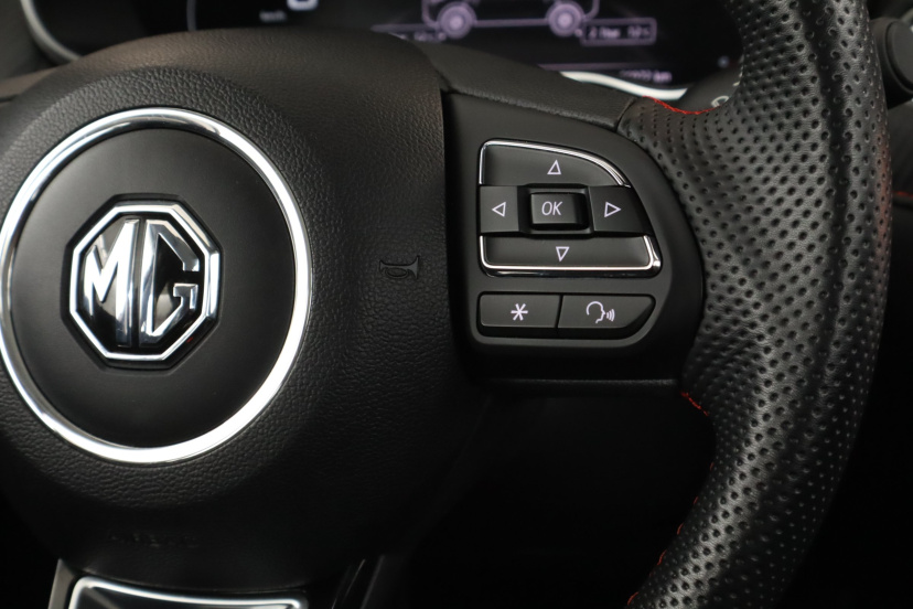 MG ZS SUV, 2024