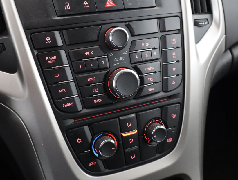 Opel Astra, 2013