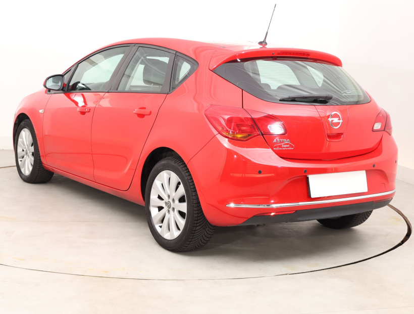 Opel Astra, 2013