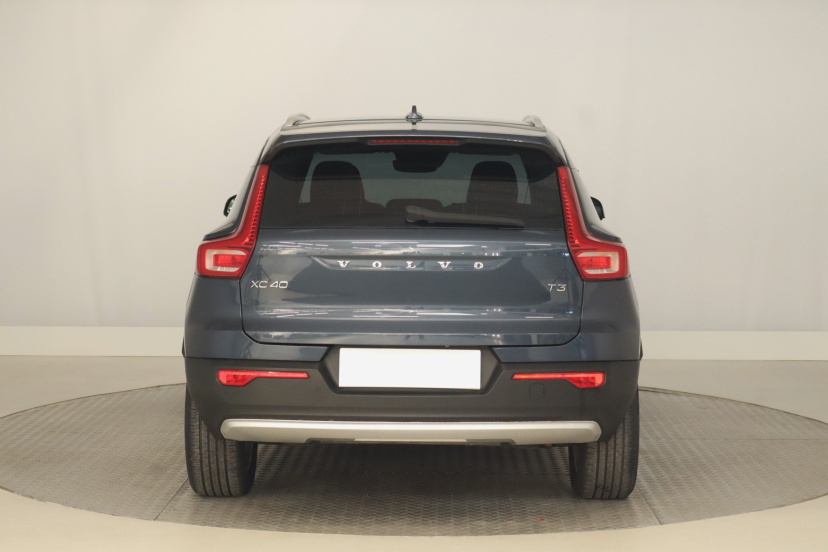 Volvo XC40, 2022