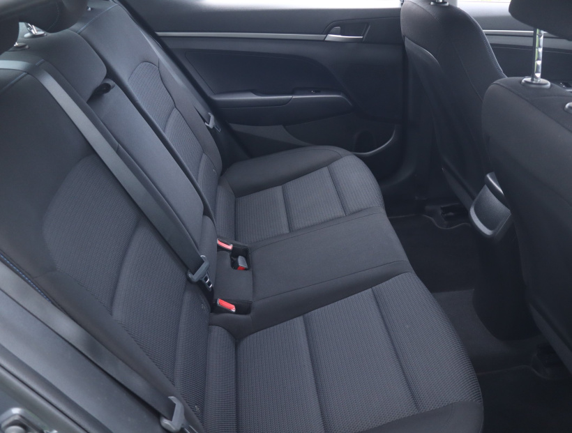 Hyundai Elantra, 2019