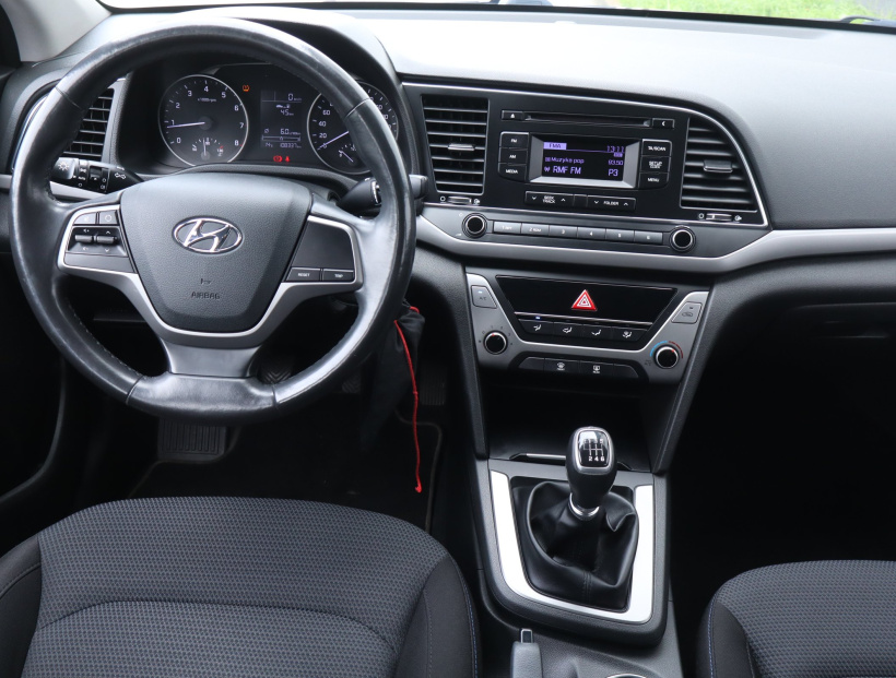 Hyundai Elantra, 2019