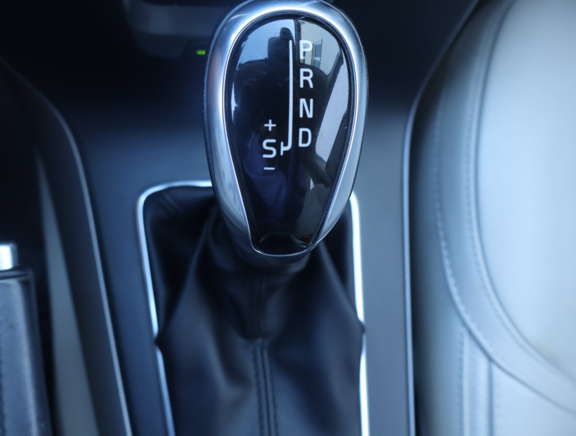Volvo V40 Cross Country, 2014