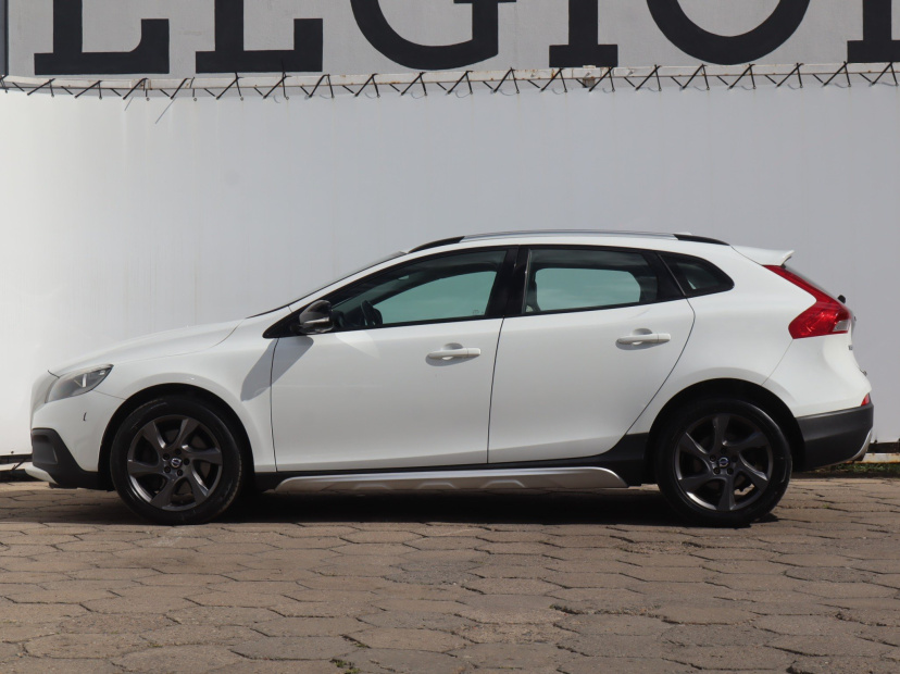 Volvo V40 Cross Country, 2014