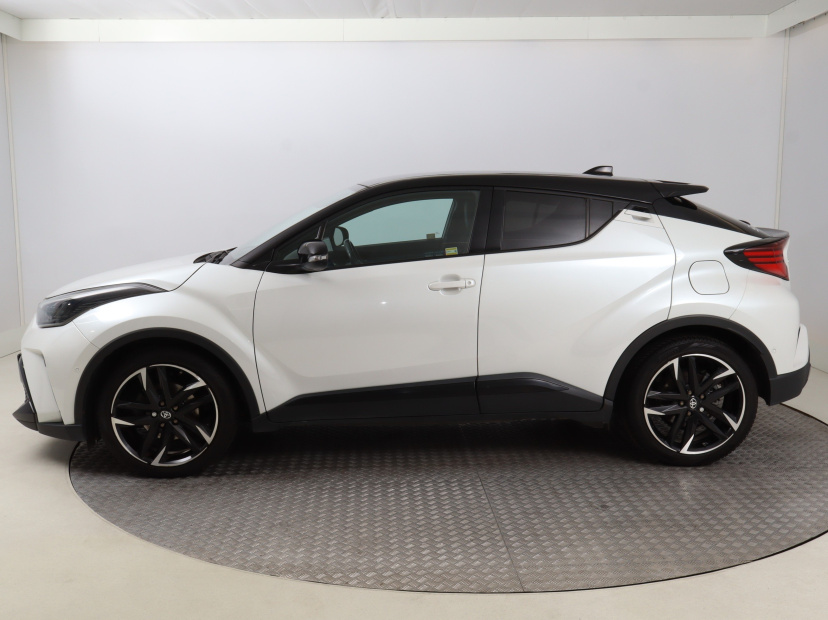 Toyota C-HR, 2022