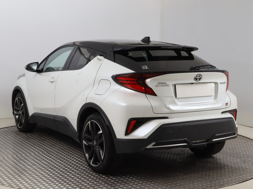 Toyota C-HR, 2022