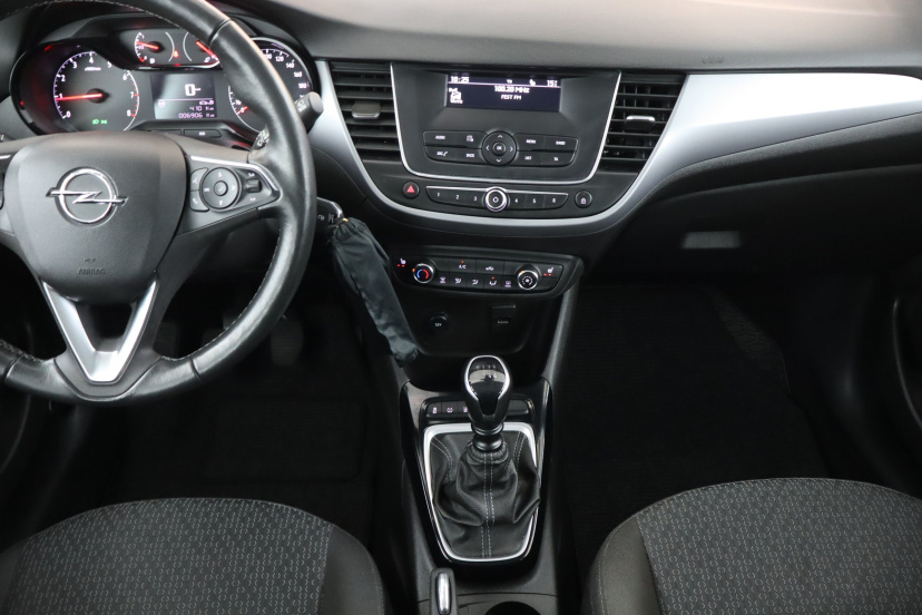 Opel Crossland, 2024