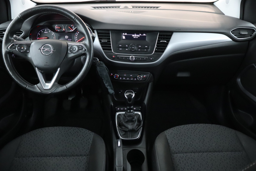 Opel Crossland, 2024