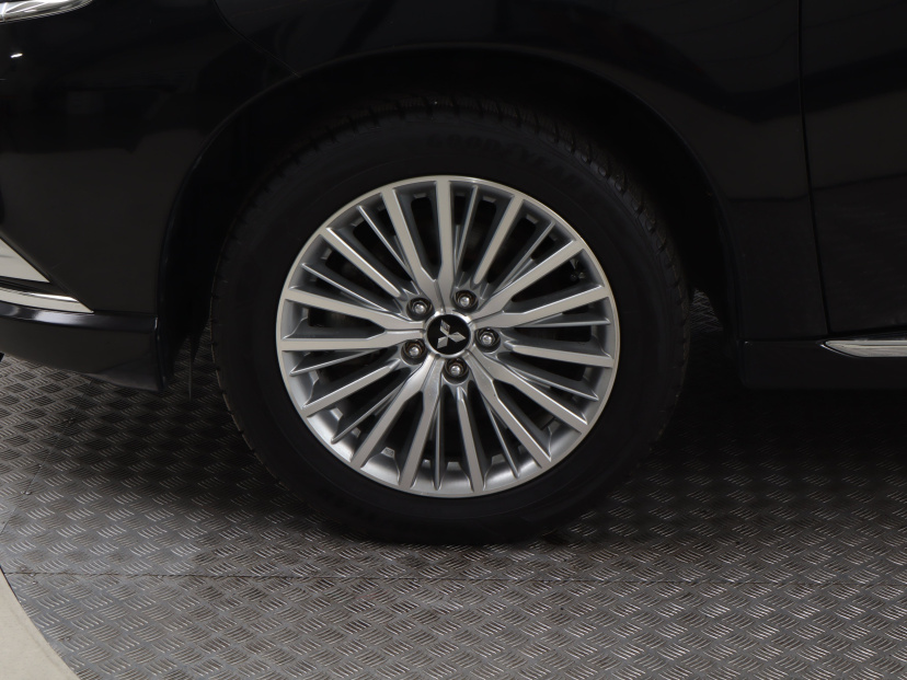 Mitsubishi Outlander, 2021