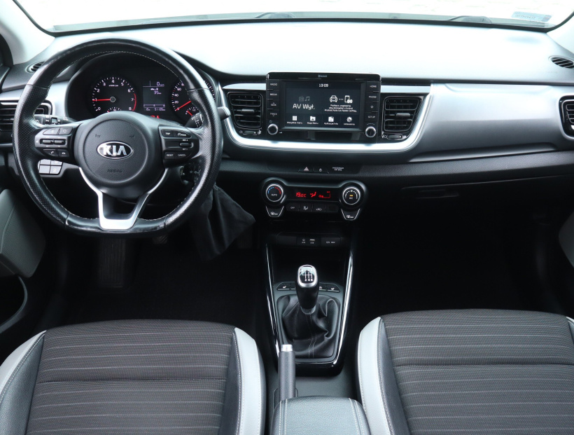 Kia Stonic, 2020